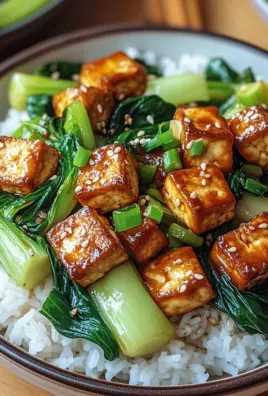 Gebratener Pak Choi mit knusprigem Tofu und Reis