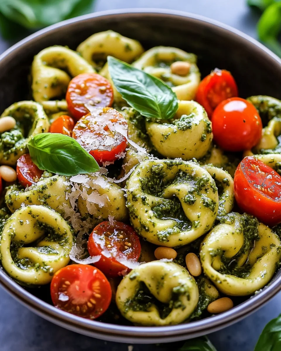 Tortellini-Salat mit Pesto 21 Tortellini-Salat